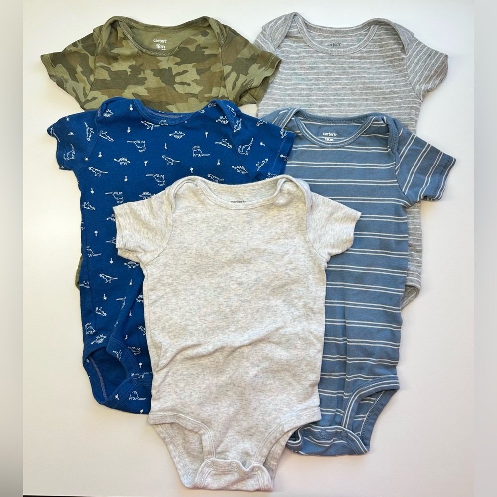 Carter’s 18M Short Sleeve Onesies Bundle – 5 Pack – Camo, Dino & Stripes